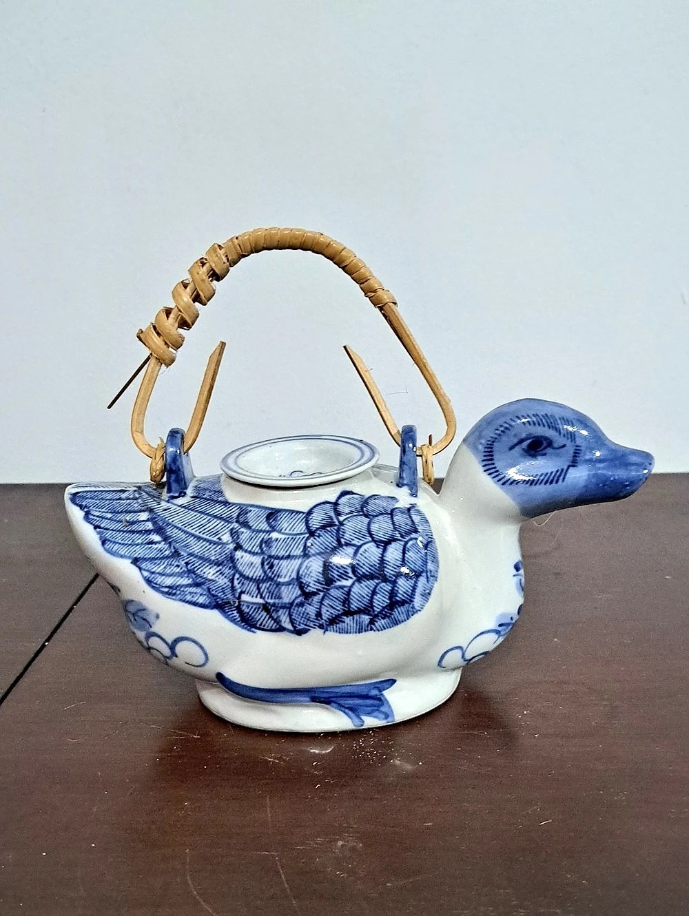 Vintage Hand painted Blue And White Porcelain Duck Tea Pot With Bamboo Handle